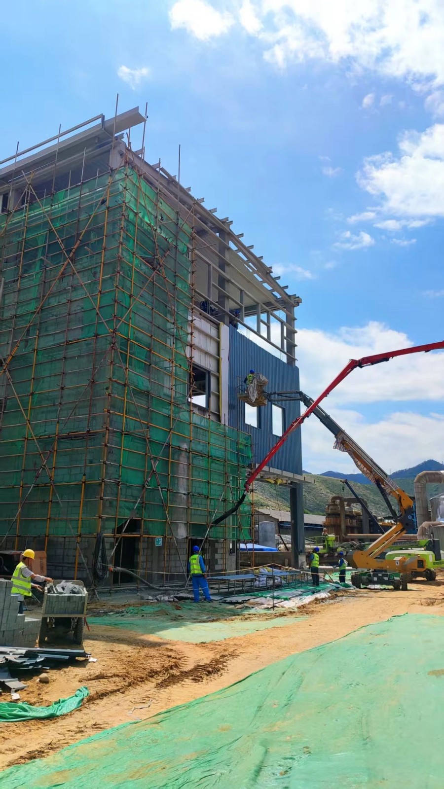 1752734839683840.jpg 719.jpg